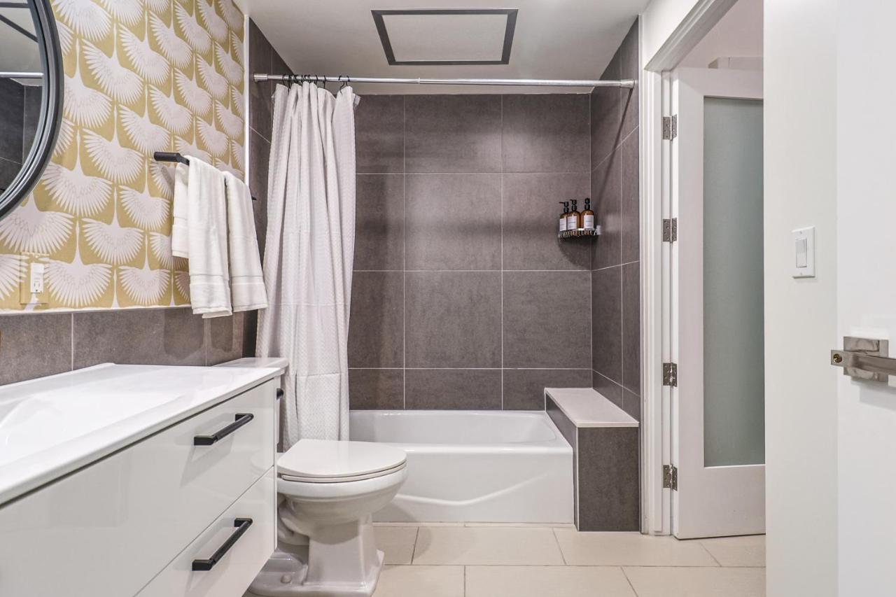 Appartamento Stunning 1 Bdr 1 Bth, Pool, Jacuzzi Los Angeles Esterno foto