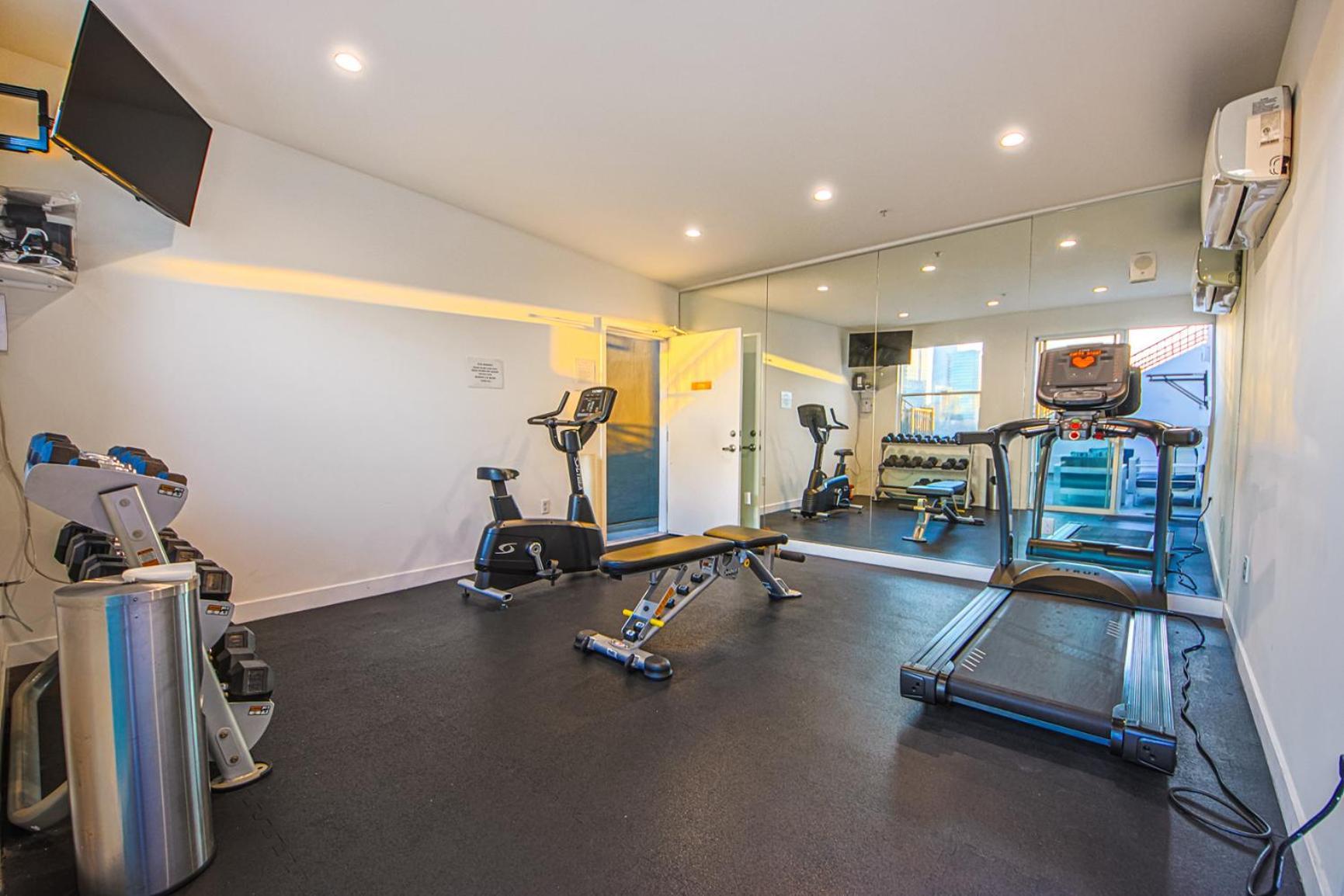 Appartamento Stunning 1 Bdr 1 Bth, Pool, Jacuzzi Los Angeles Esterno foto
