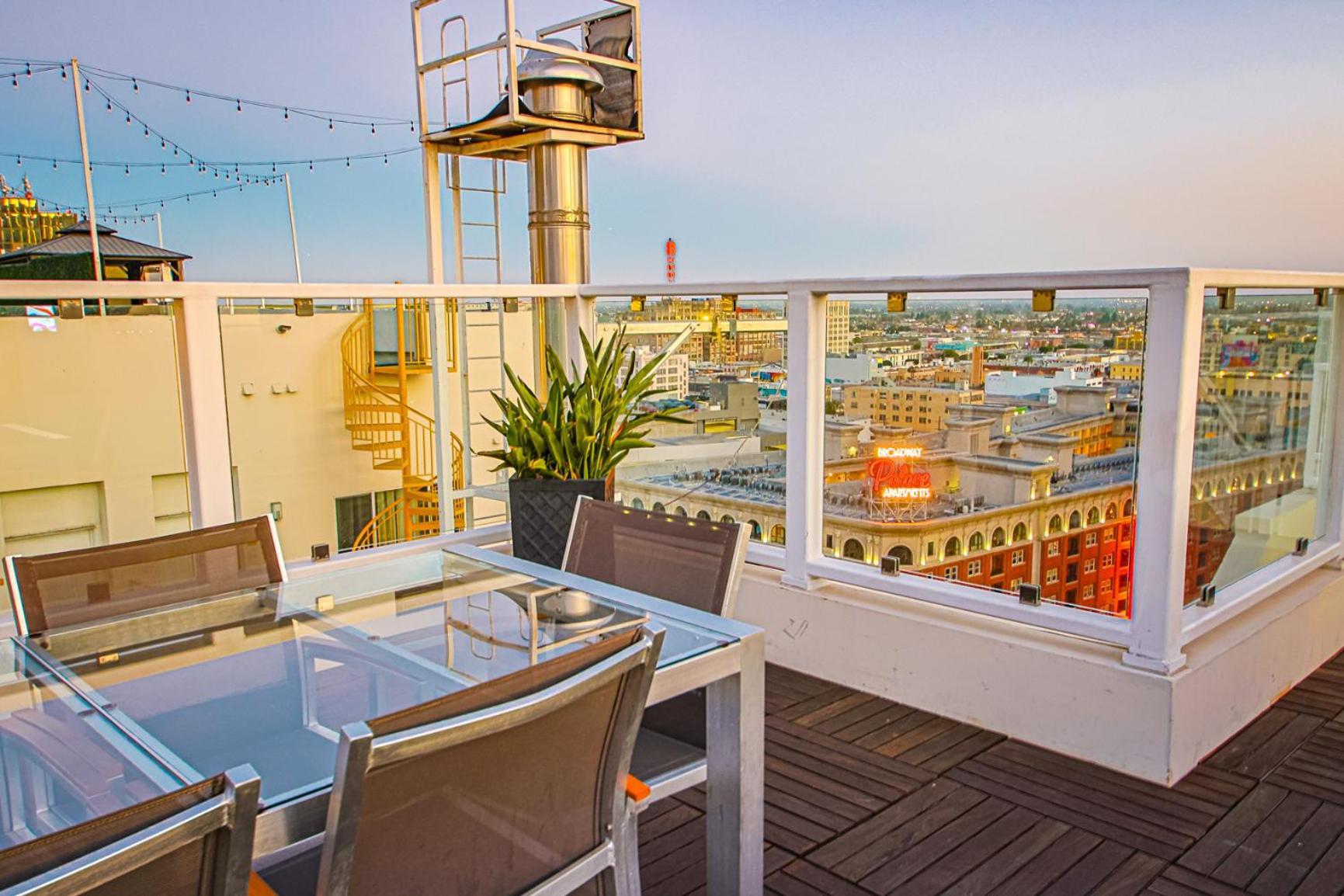 Appartamento Stunning 1 Bdr 1 Bth, Pool, Jacuzzi Los Angeles Esterno foto