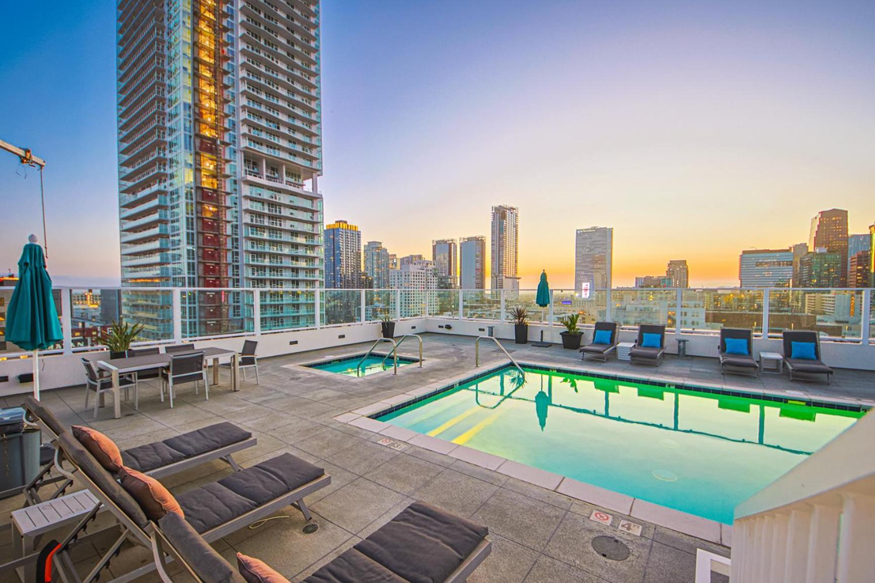 Appartamento Stunning 1 Bdr 1 Bth, Pool, Jacuzzi Los Angeles Esterno foto