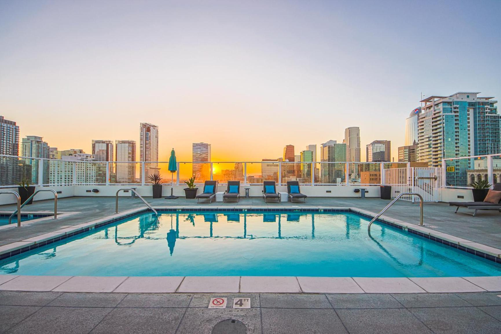 Appartamento Stunning 1 Bdr 1 Bth, Pool, Jacuzzi Los Angeles Esterno foto