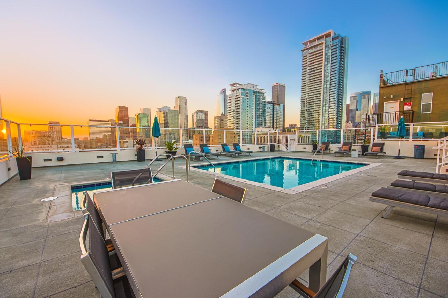 Appartamento Stunning 1 Bdr 1 Bth, Pool, Jacuzzi Los Angeles Esterno foto